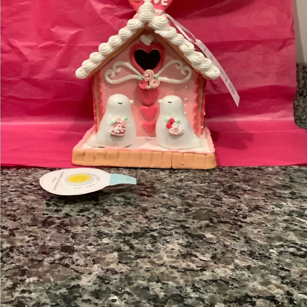 Cupcakes and Cashmere Valentines LED Gingerbread House